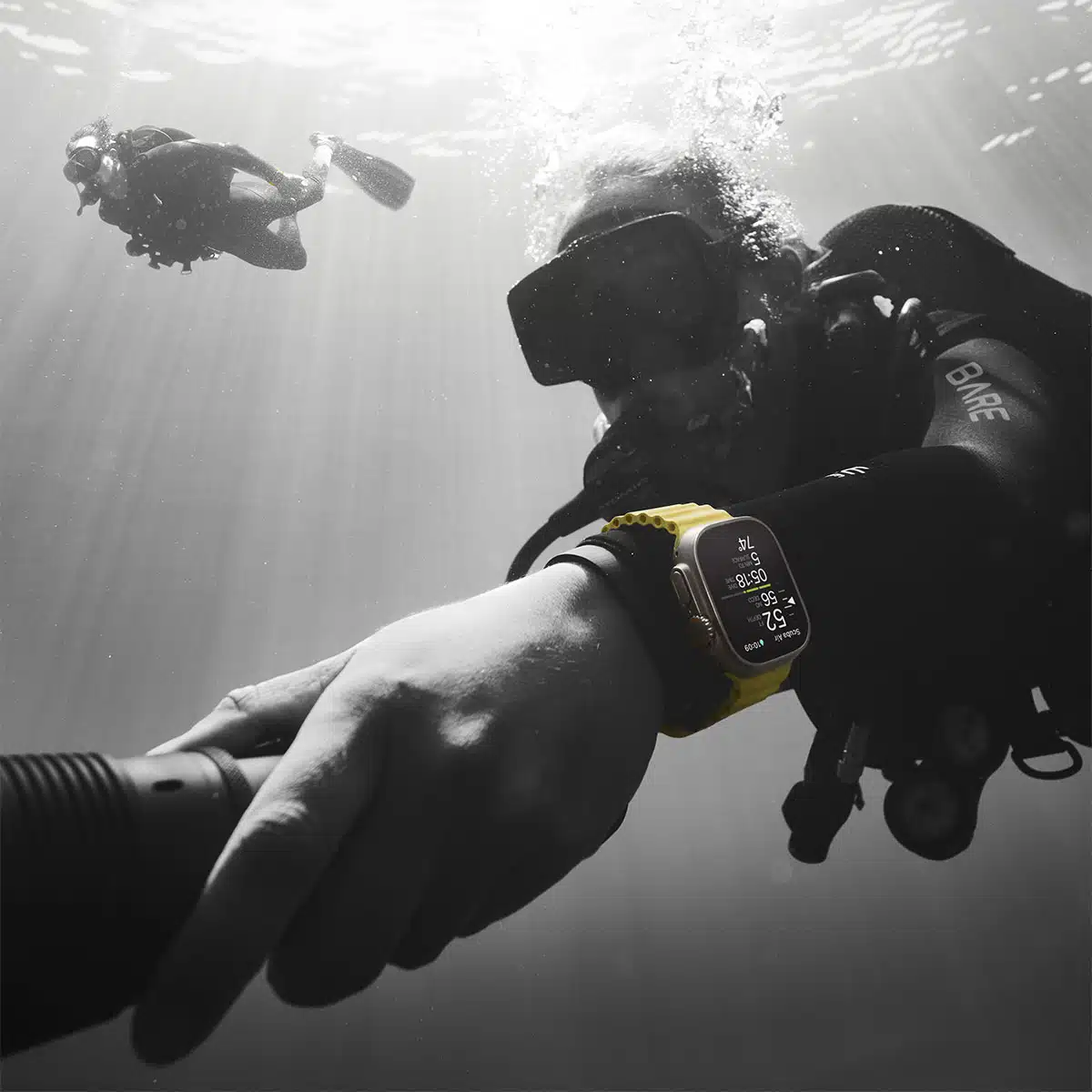 Apple Watch Ultra GPS+Cellular 49mm Titânio c/ Bracelete Ocean Meia-Noite - Image 7