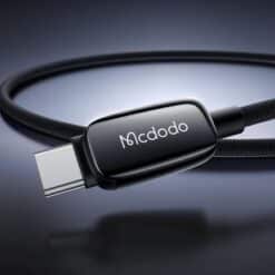 Cabo carregador Mcdodo USB-C para carregamento rápido de iPhone, 1 m, 100 W.